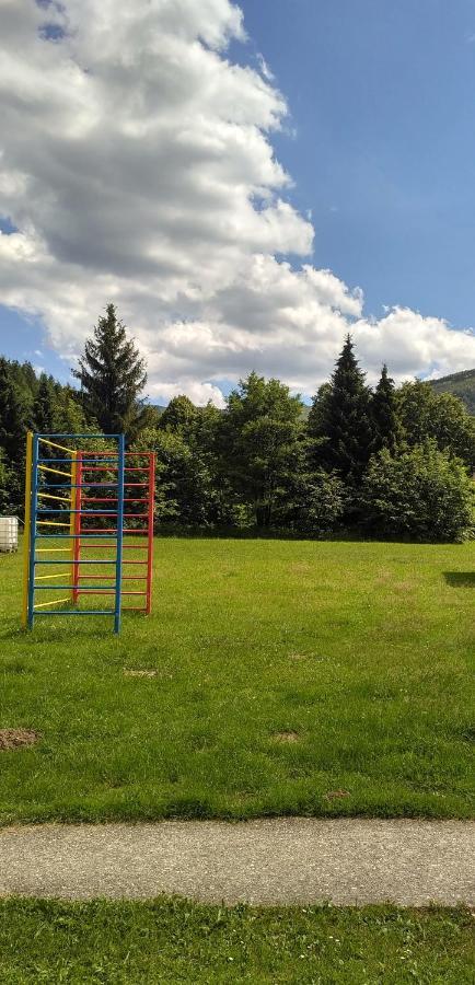 Apartmany Slavie/Sega Трояновіце Екстер'єр фото
